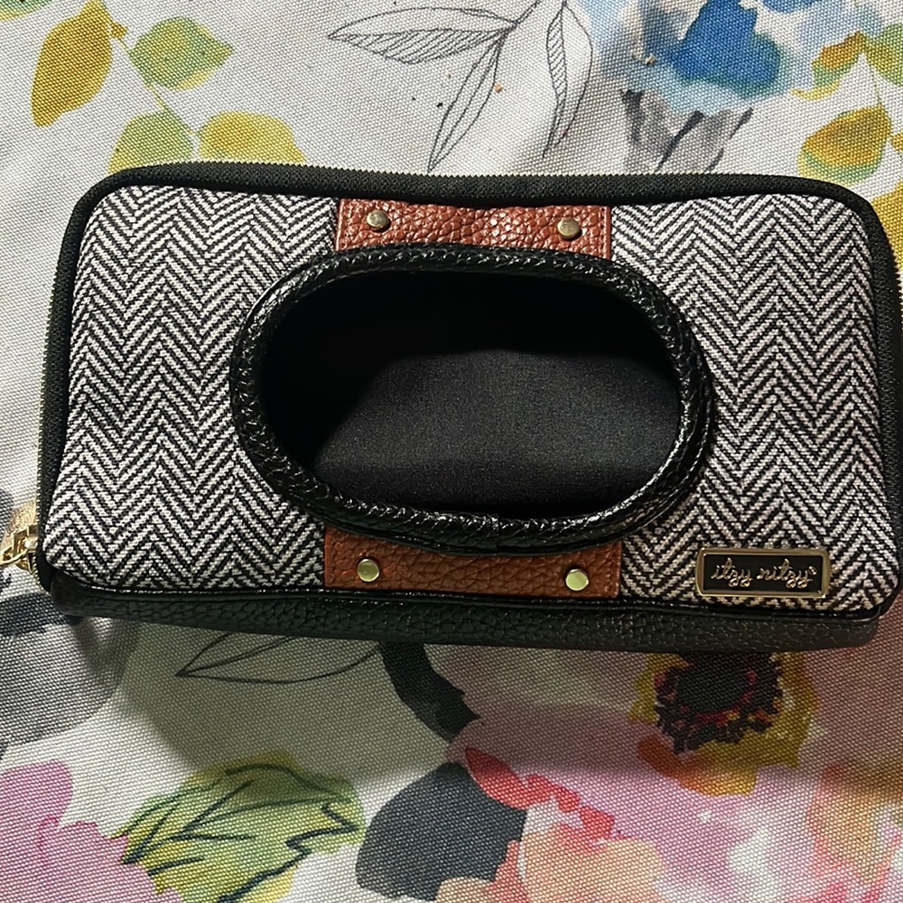 Itzy Ritzy wipe case